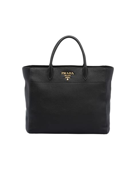 prada torte|Prada tote.